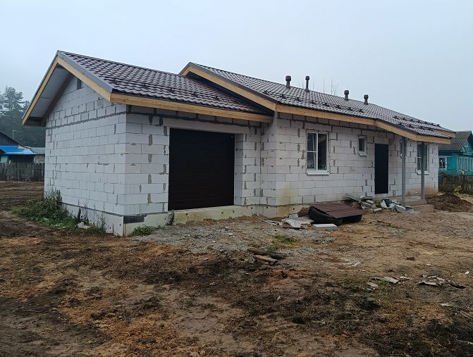 Одноэтажный дом из газобетона с гаражом