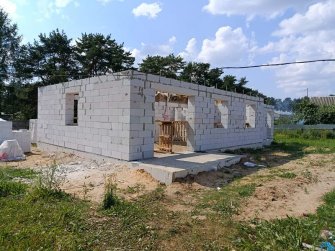 Одноэтажный дом из газобетона с гаражом