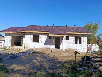 Одноэтажный дом из газобетона с гаражом