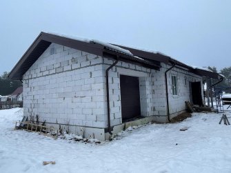 Одноэтажный дом из газобетона с гаражом
